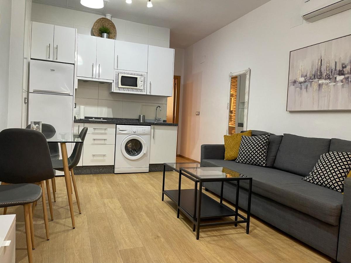 Quiet Apartment In The Heart Of Malaga Pool & Free Parking Εξωτερικό φωτογραφία